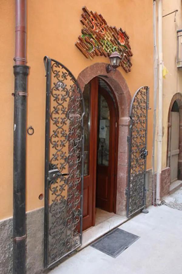 ** Affittacamere Hotel S'Ammentu Bosa Italia