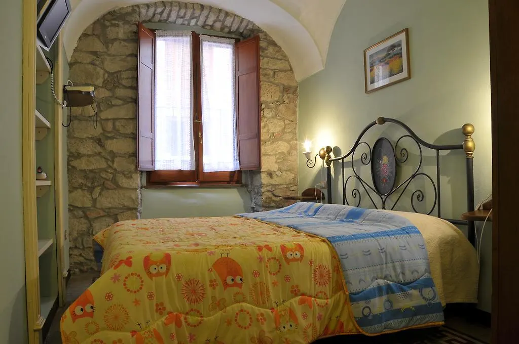 Affittacamere Hotel S'Ammentu Bosa